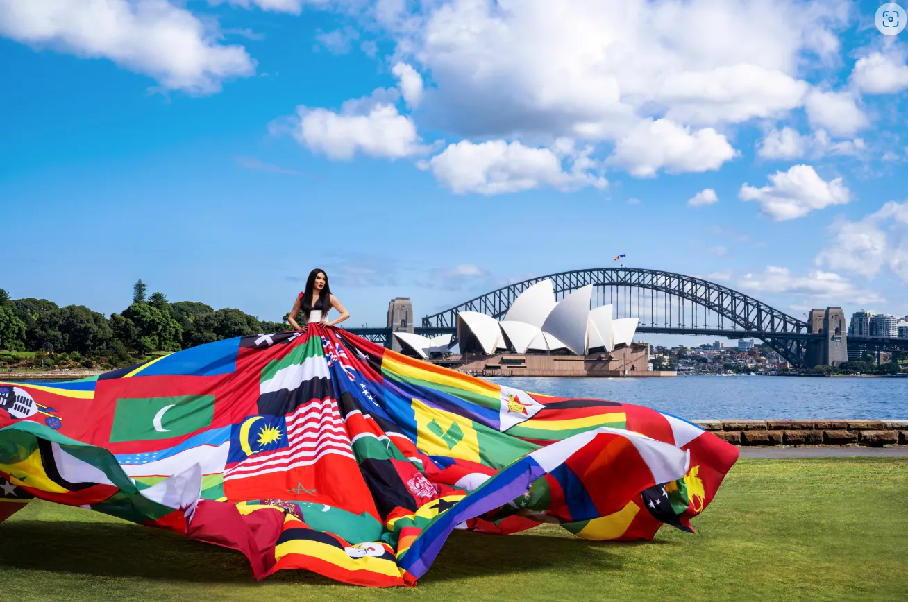 amsterdam rainbow dress sydney 2022 cassandra hannagan en amsterdam rainbow dress foundation