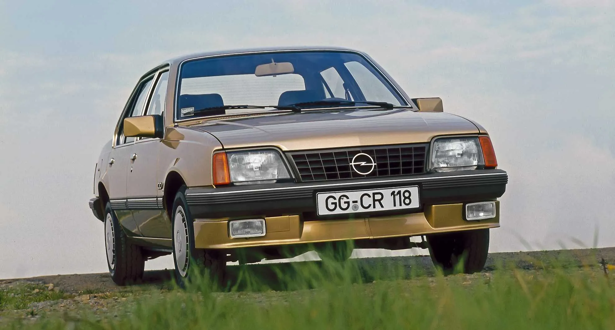 01 opel ascona 17891