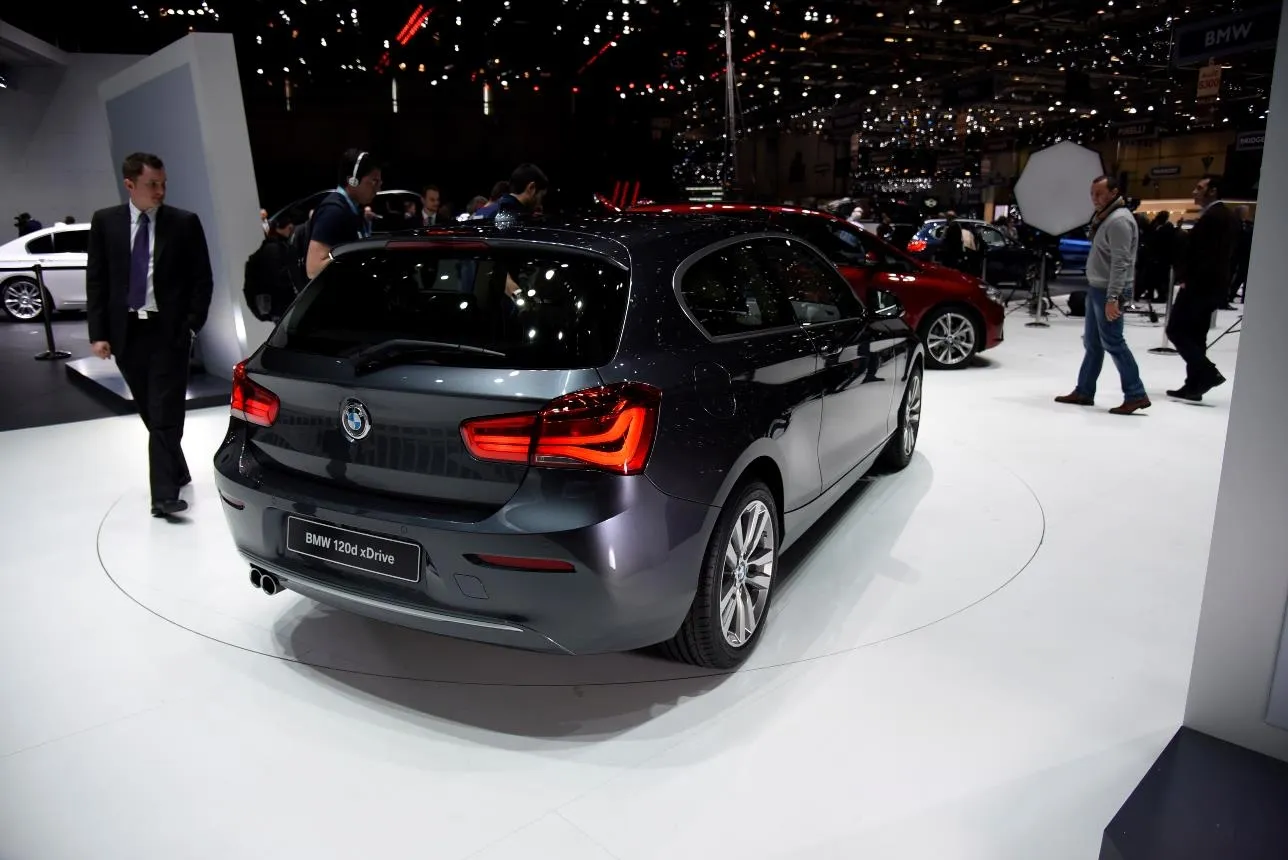 03ef9152d82e5bb58ebe9973fc1e07bc