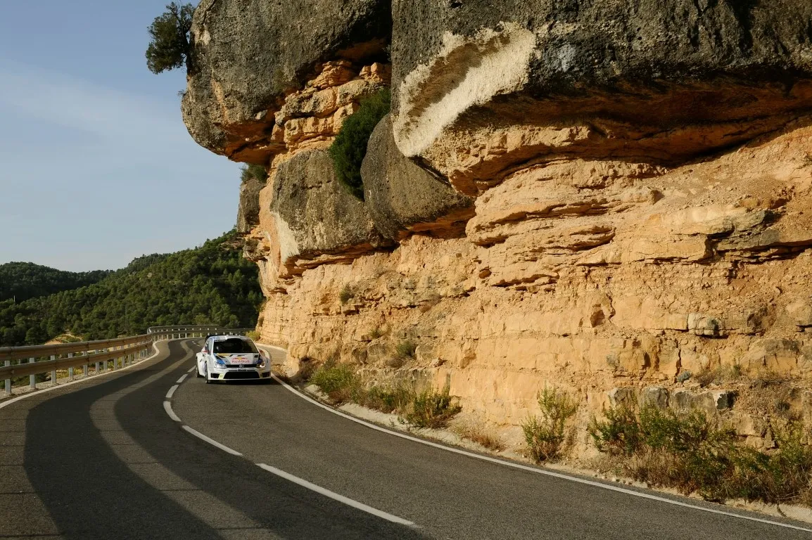 0561feaa86a9d43b7dc634e81b54e049