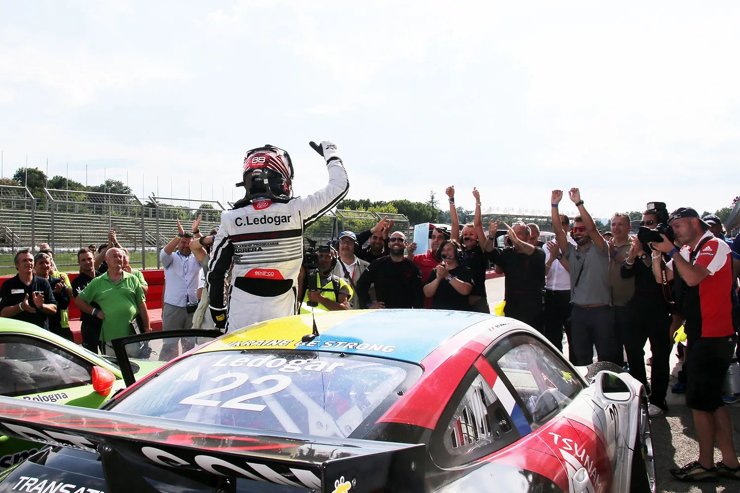 06af124607da335c5d62db03febadab9