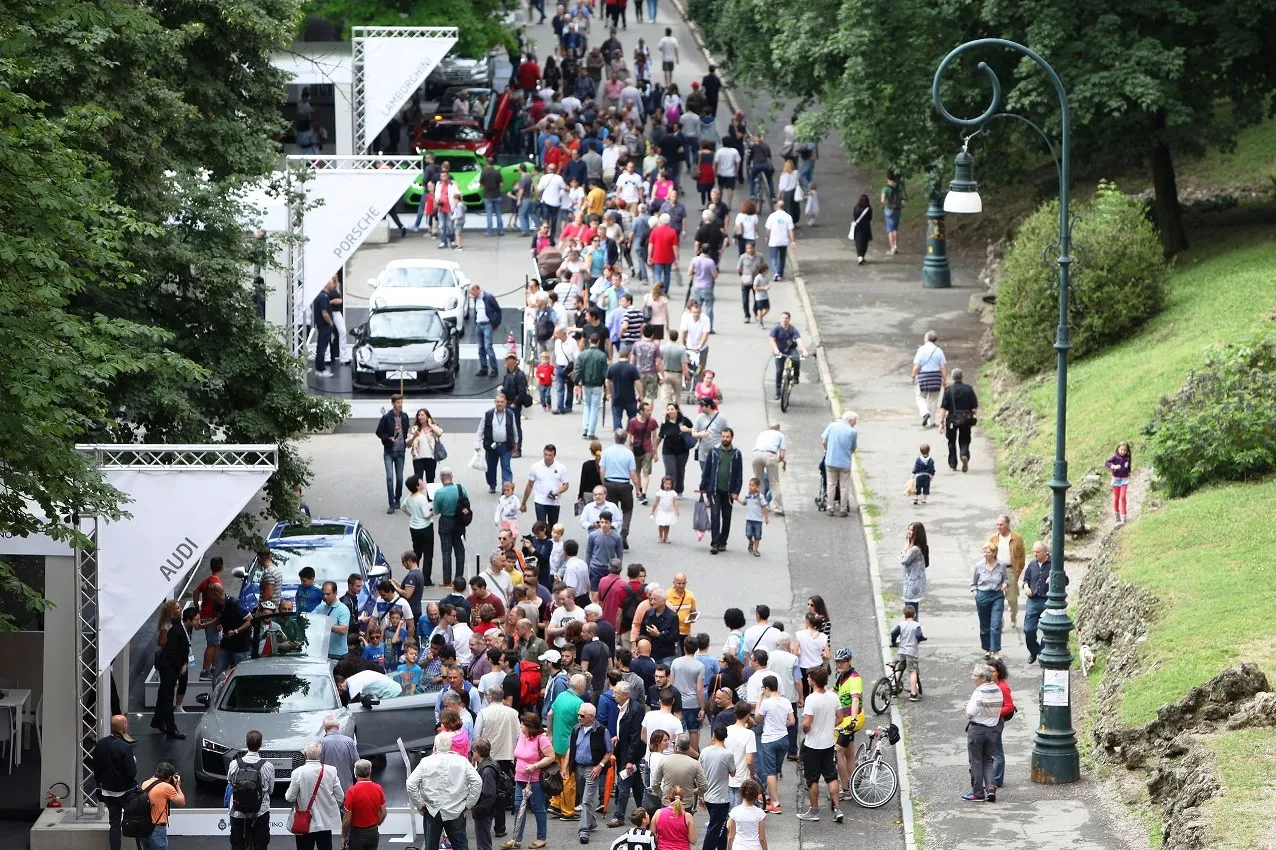 0b064409bc8133374f639de99049e80c