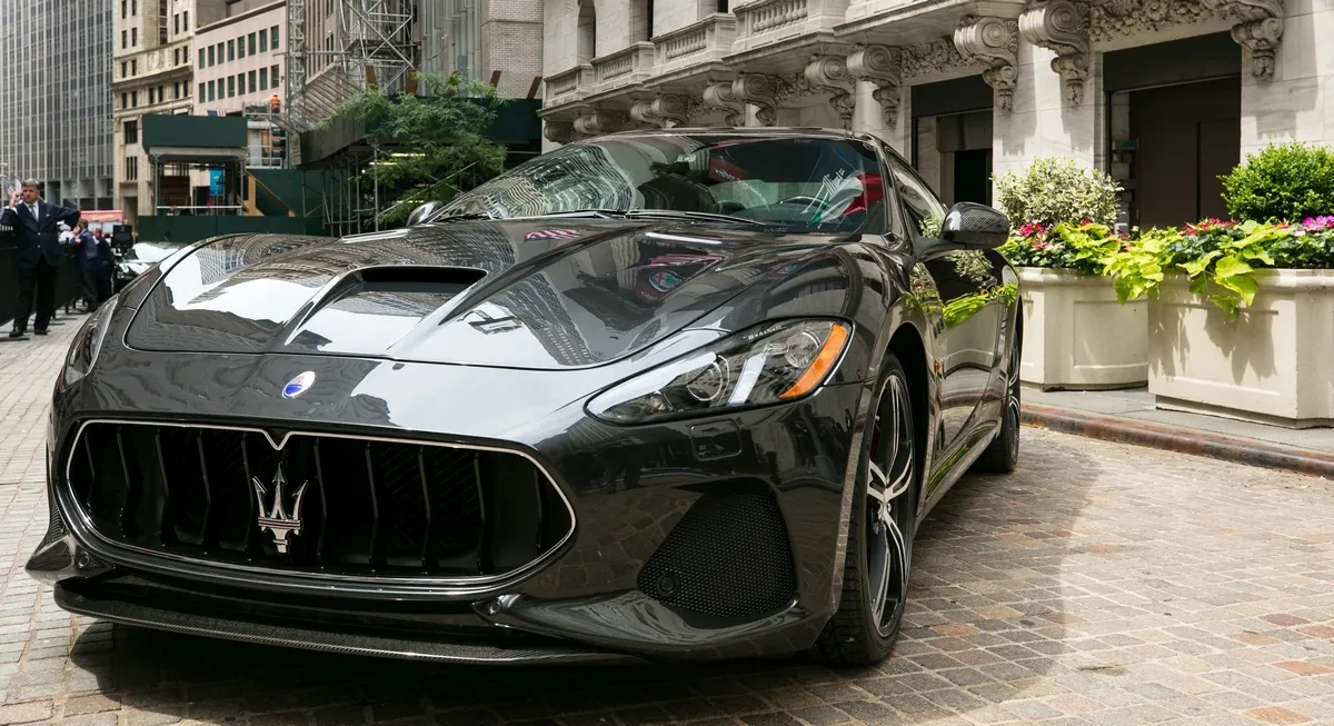 12743 maseratigranturismomcmy18alnewyorkstockexchange20171