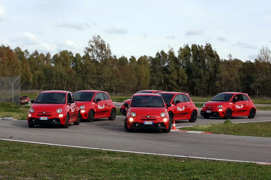 170314 abarth foto hp