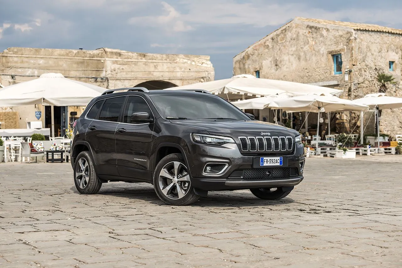 180906 jeep new cherokee limited 06