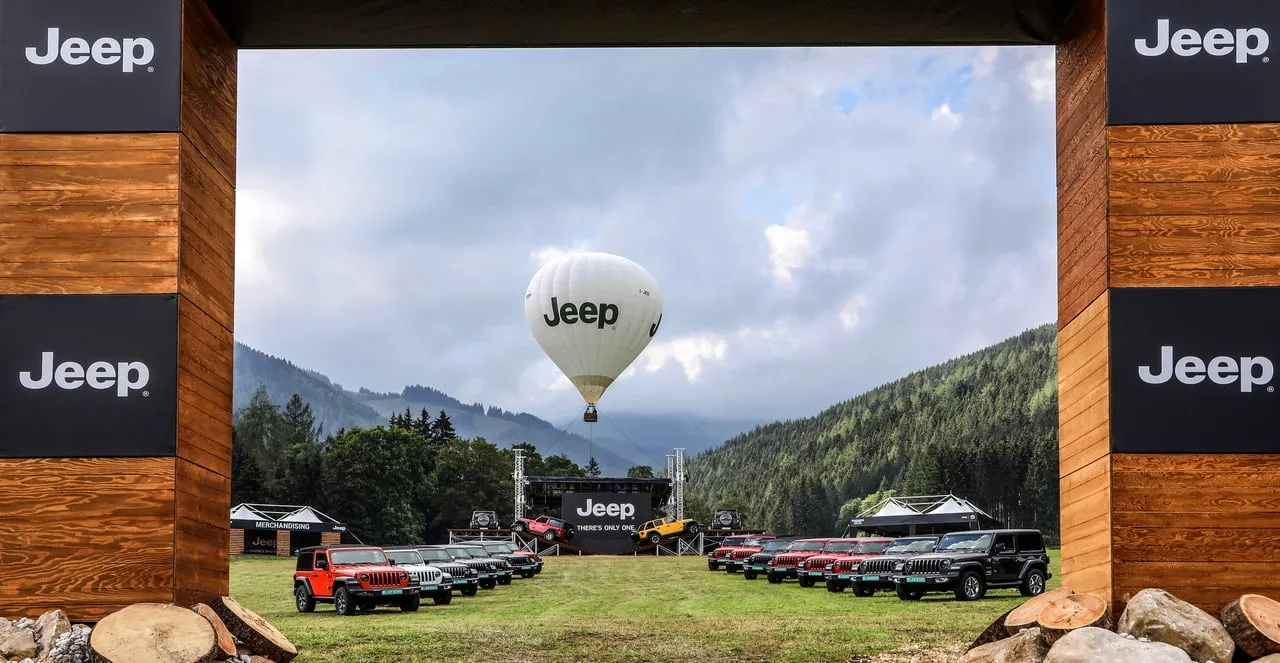 190702 jeep camp 01