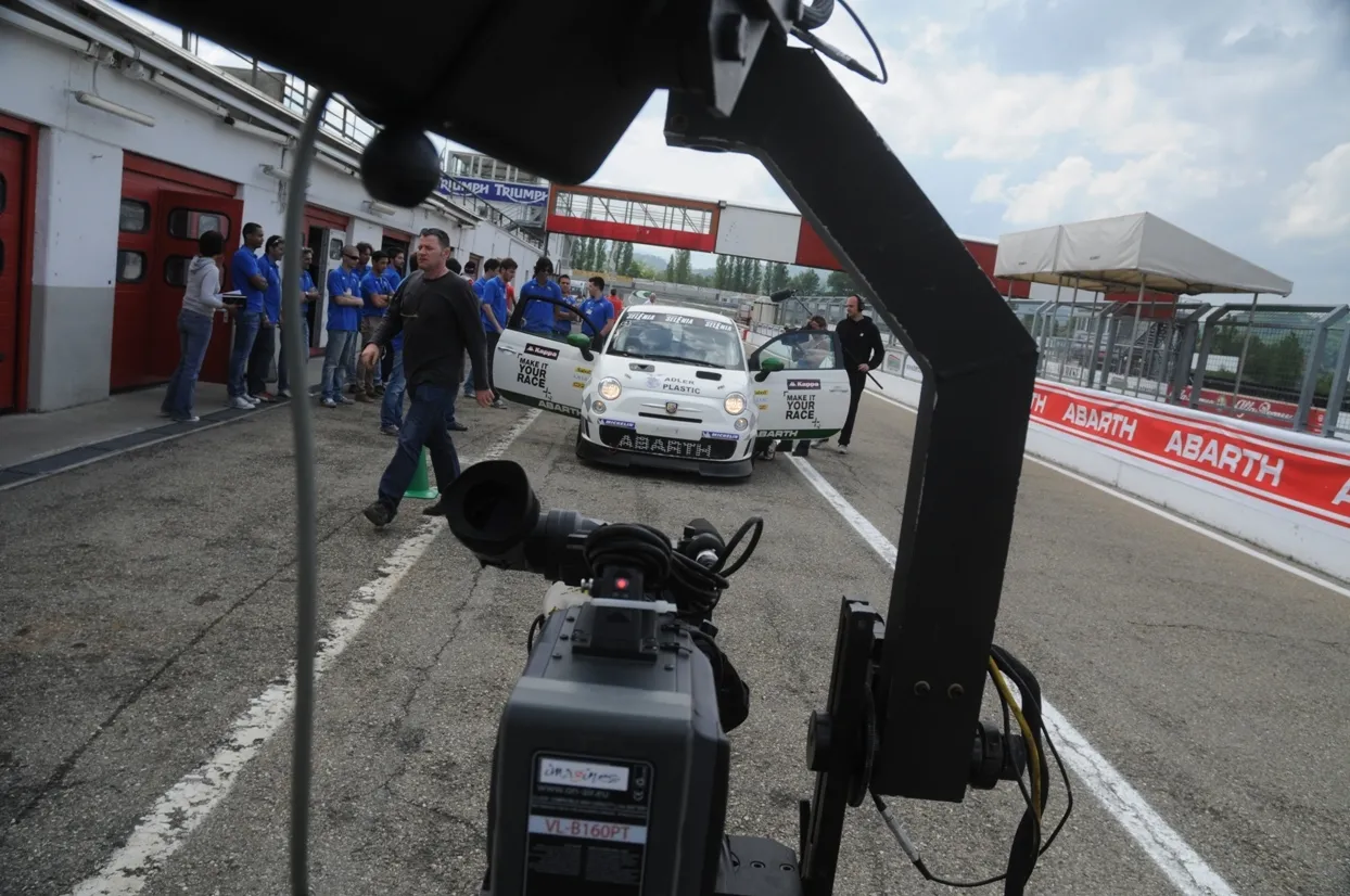 1cb87e15d06c18034fbb631f14d2c6f3