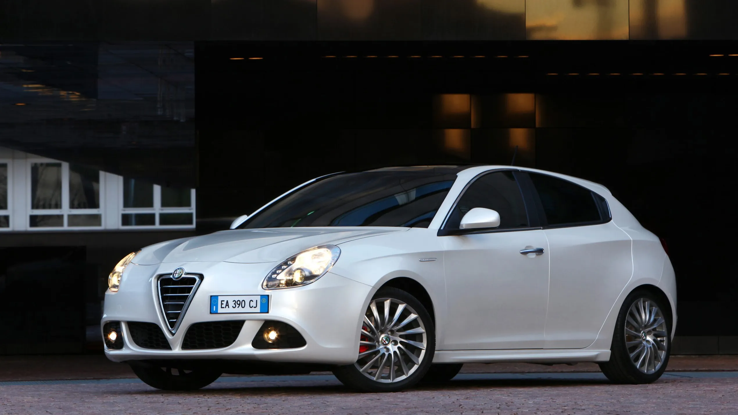 2010 alfa romeo giulietta scaled 1