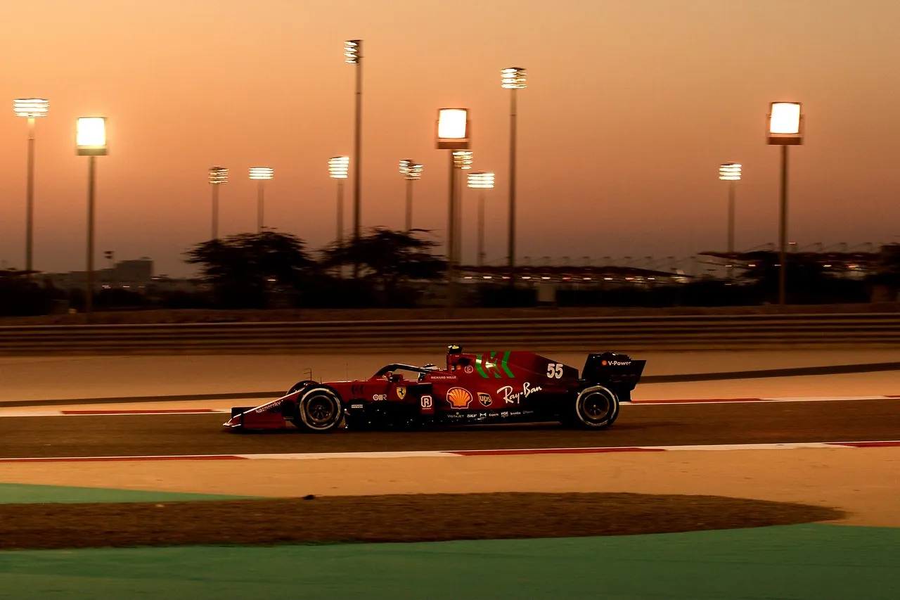 20107 f1 test bahrain sf21 day 3
