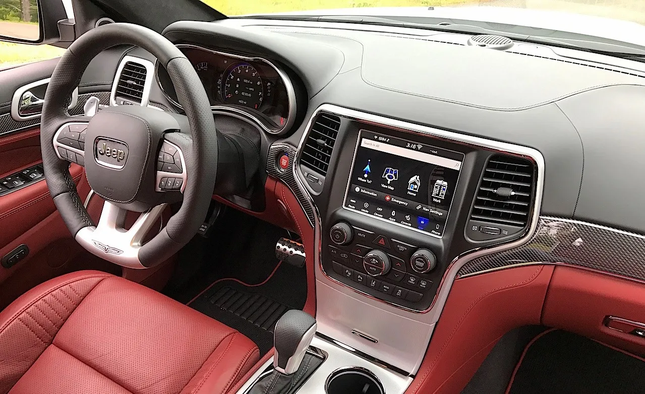 2018 jeep trackhawk 1