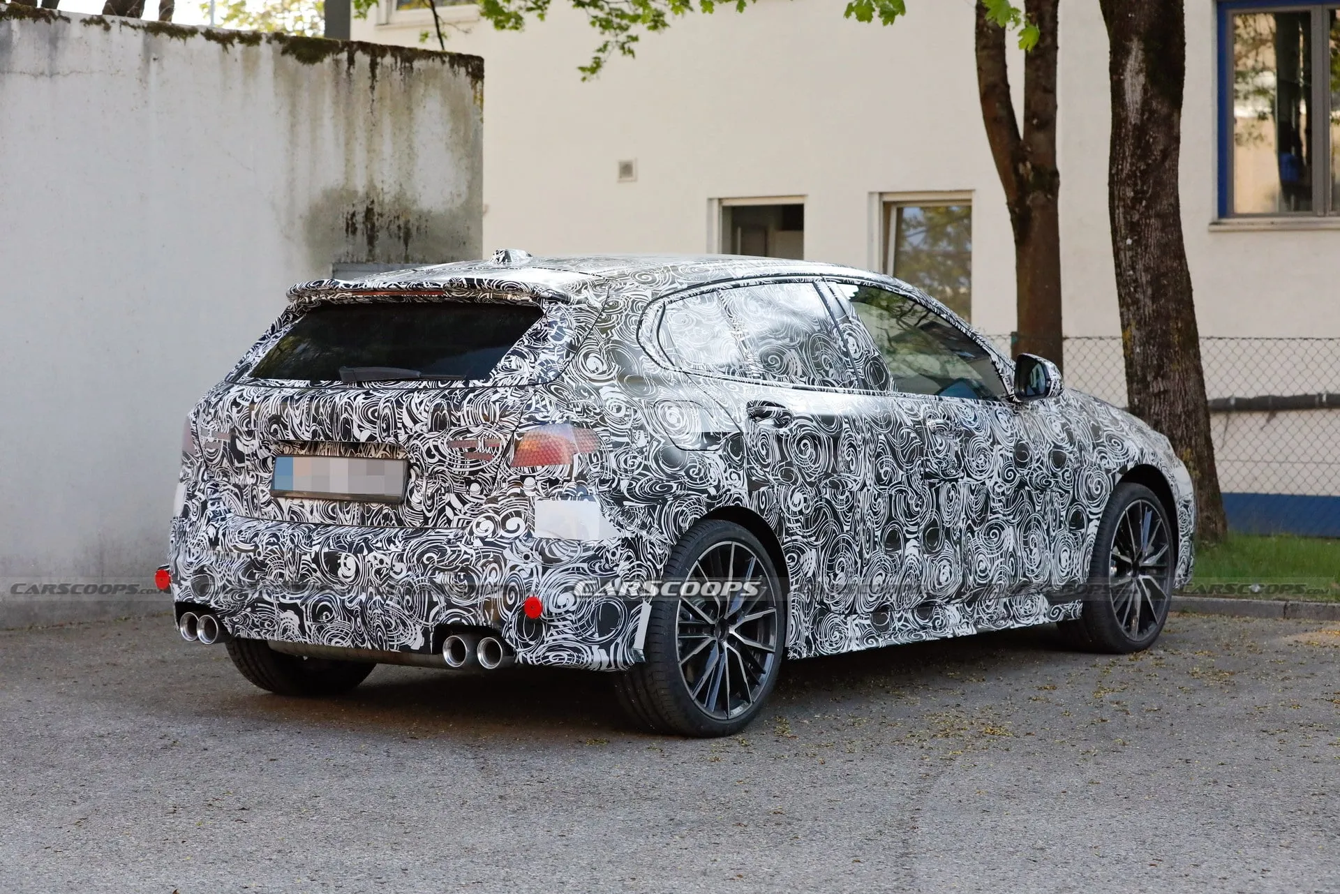 2023 bmw 1 series m135i xdrive scoop 3