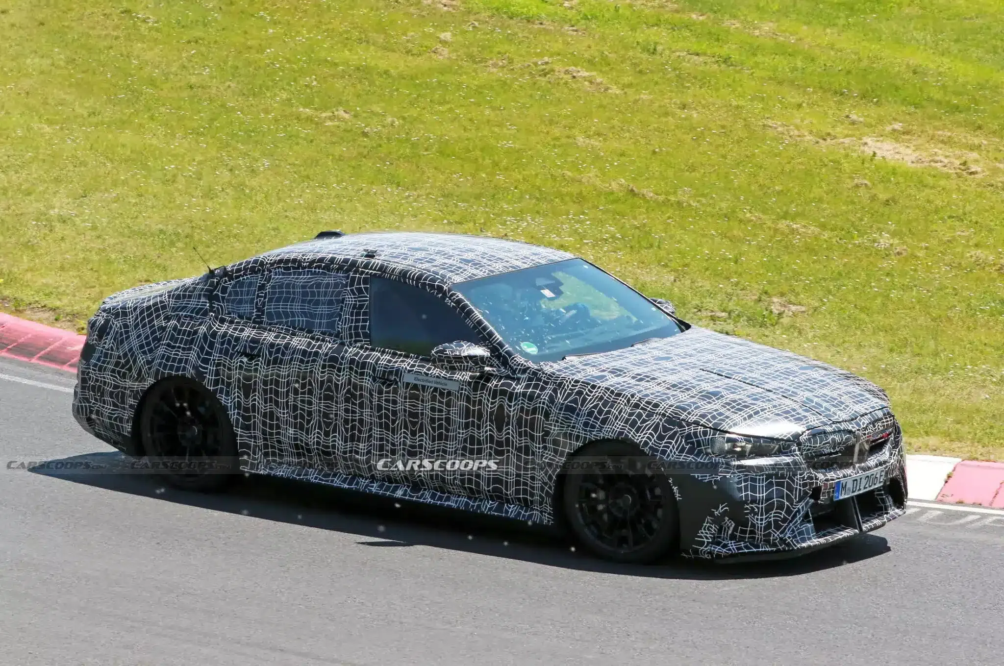 2025 bmw m5 carpix 15 2048x1359 1