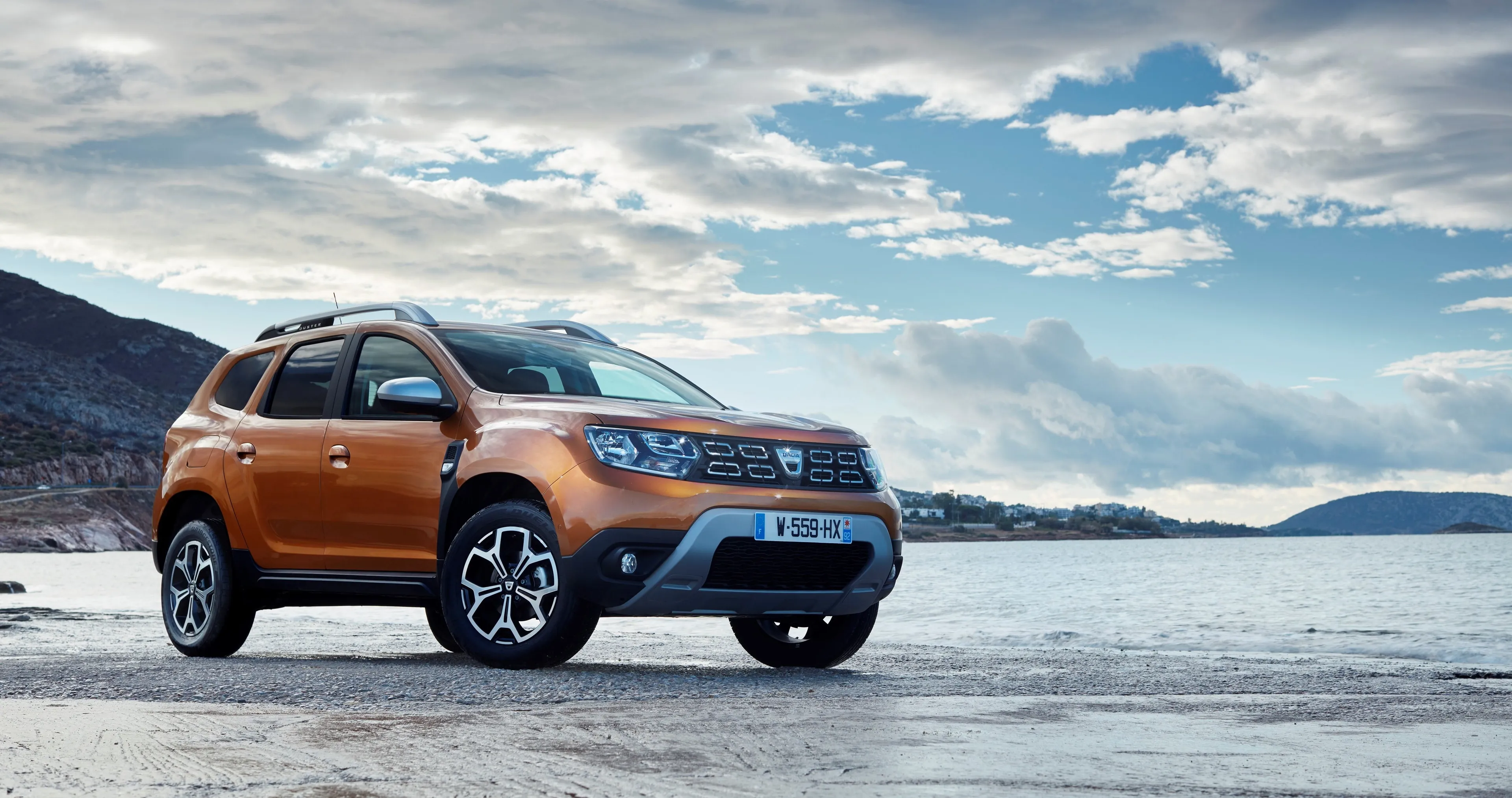 21200156 2017 new dacia duster tests drive in greece