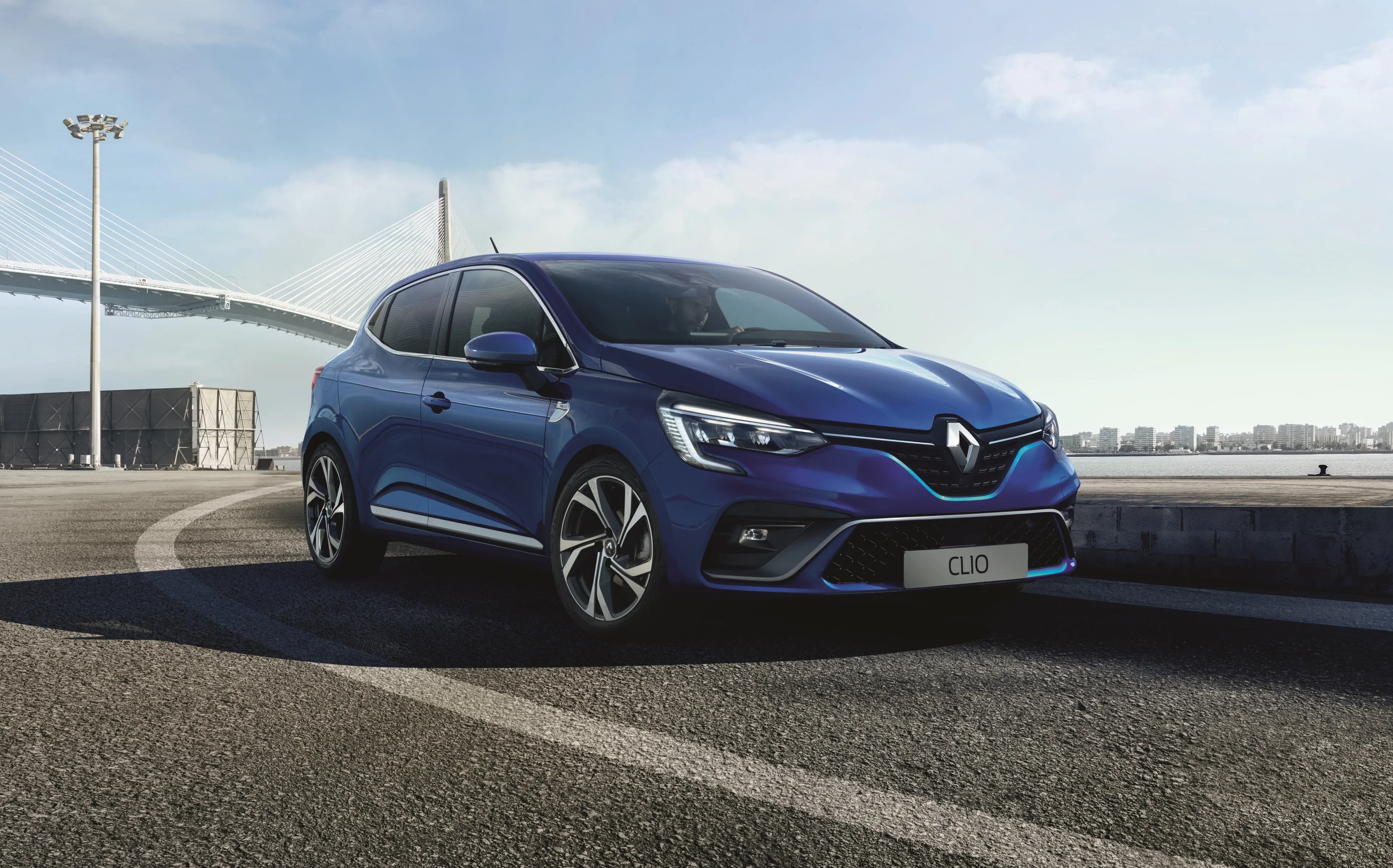 21221448 2019 new renault clio r s line