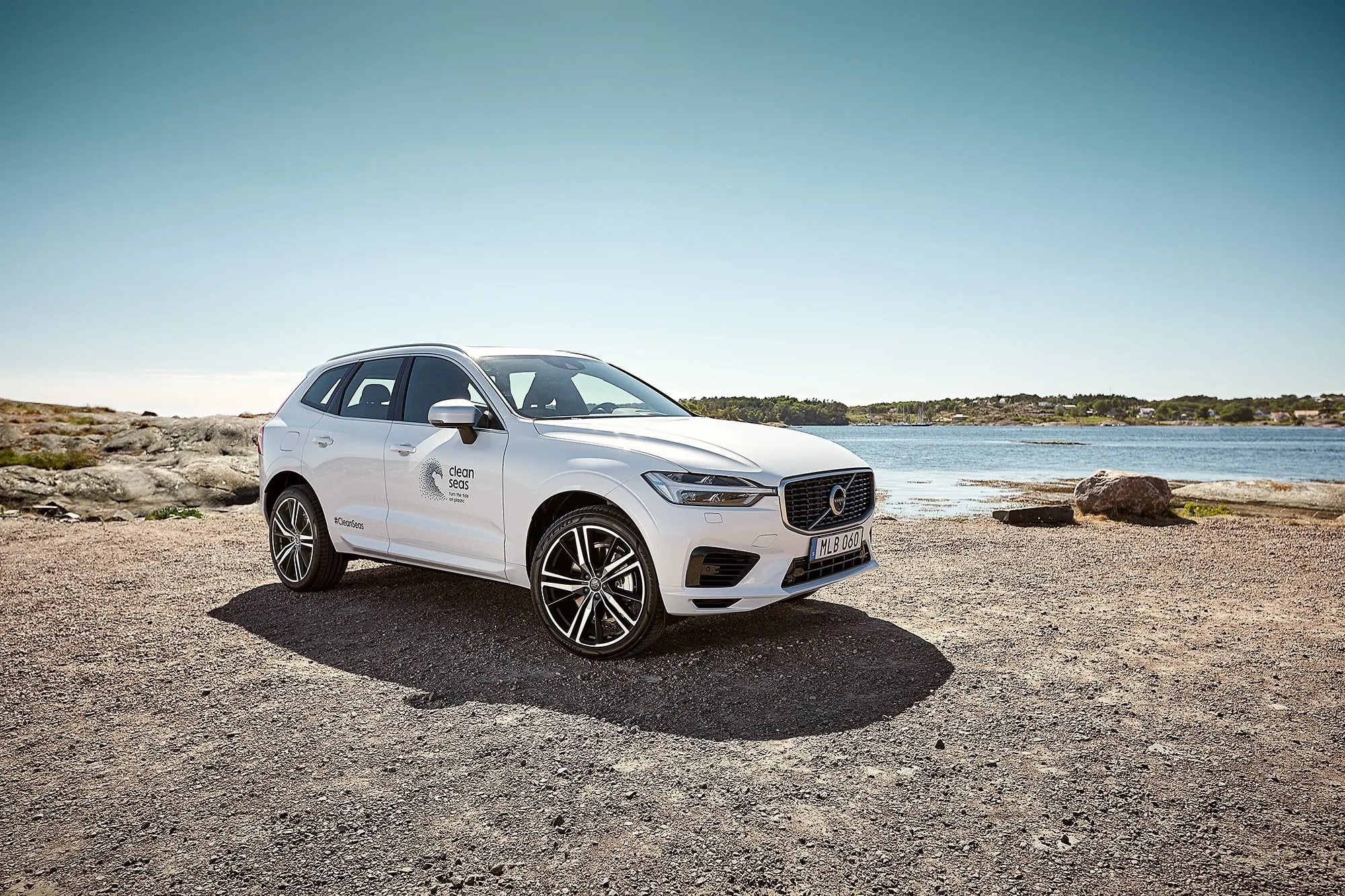 230937 volvo cars aims for 25 per cent recycled plastics in every new car from