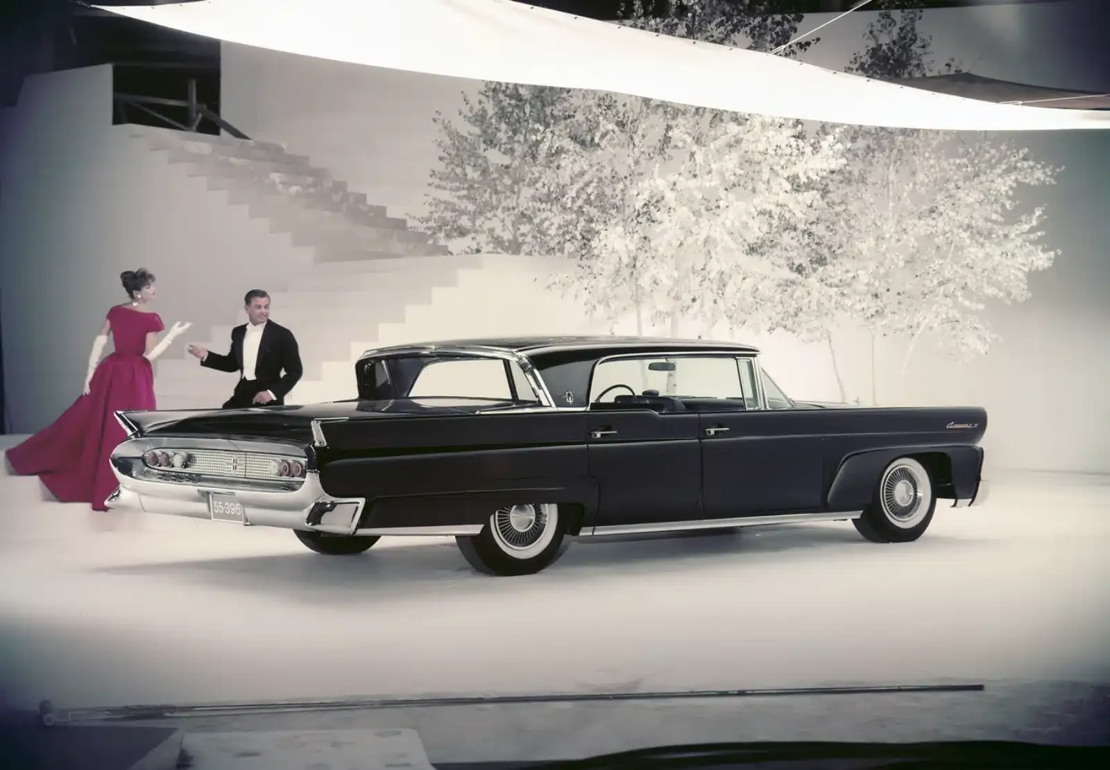 2lincoln continental mark iii landau 1958