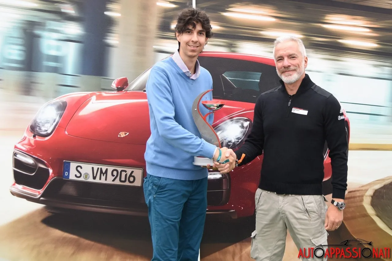 31725407830234699d3eaa273278865c