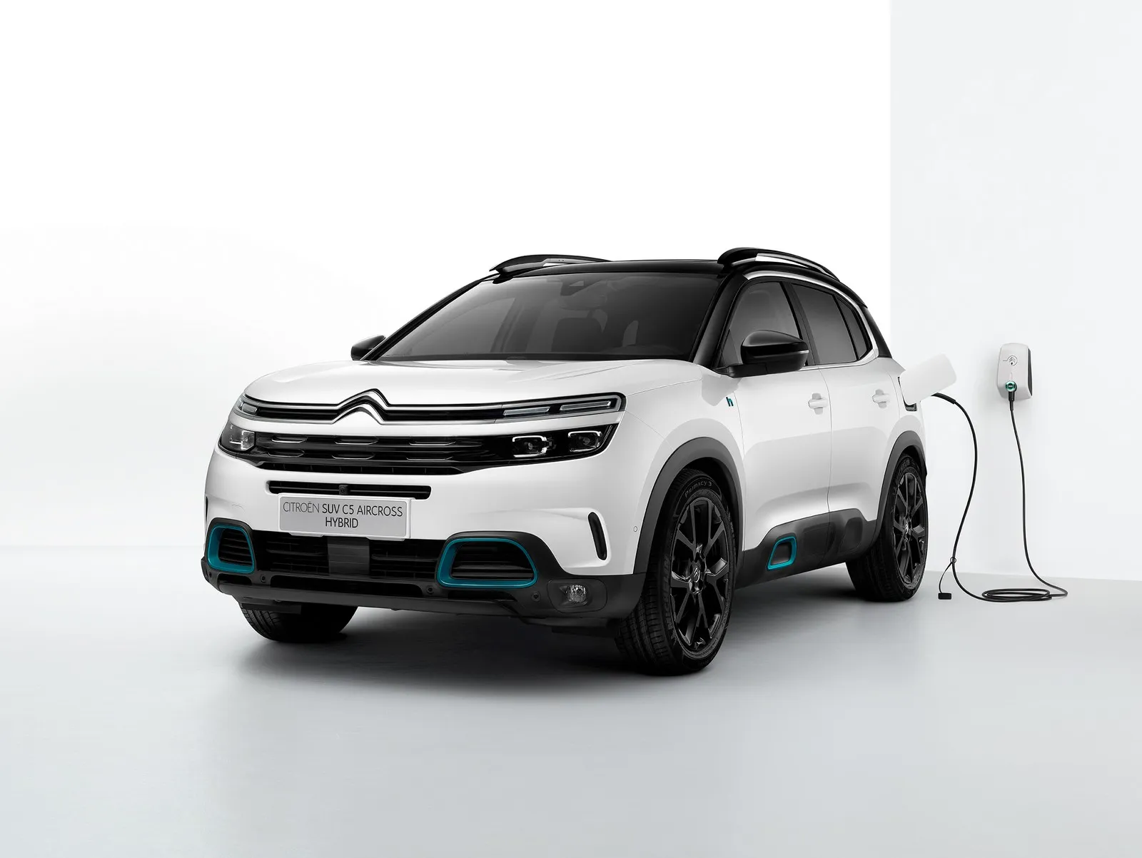 5 consigli per ottenere il massimo da suv c5 aircross hybrid 1