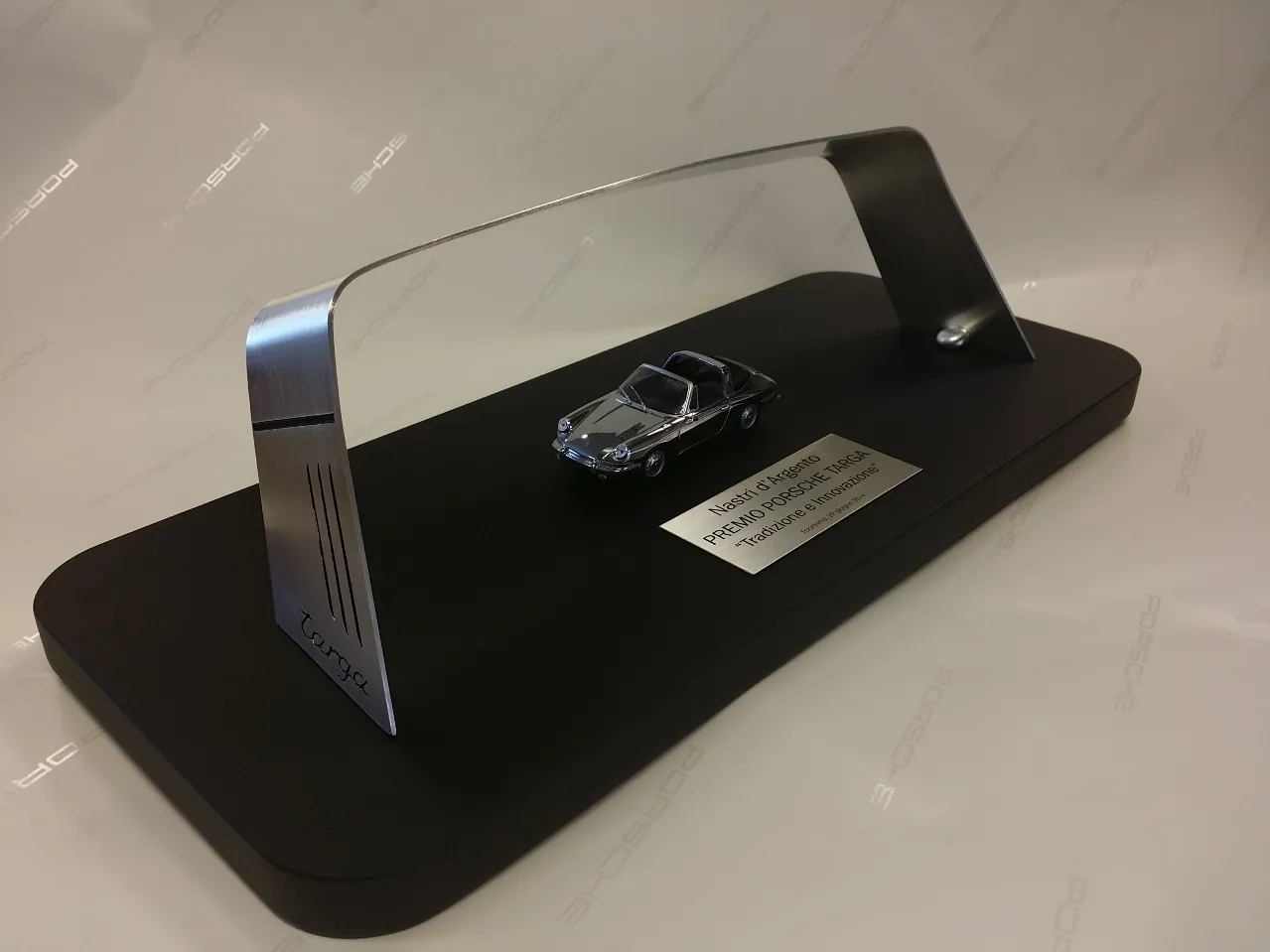 82f87882866fcce76dca31189f8b0135