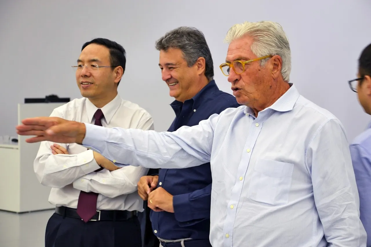 8e9333e25f3515bb781e0debed1306e6