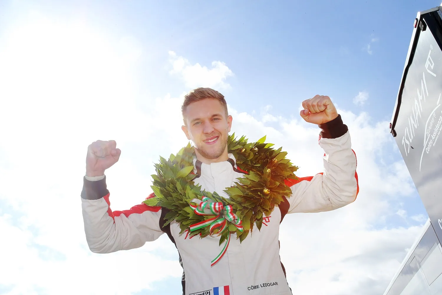 8ffd18e59bf9d59135c7eafc3068ae79