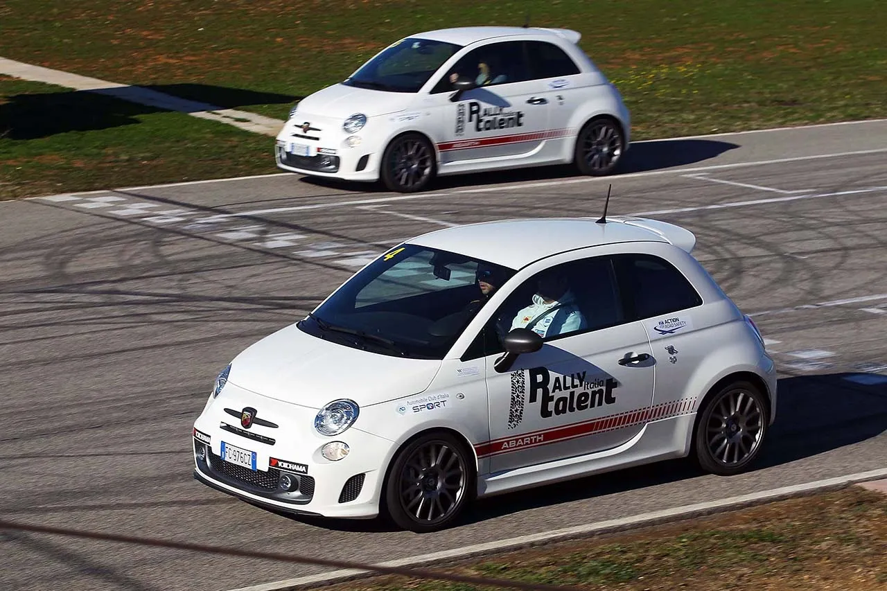 a33aefabb2eaebde4c5599d0e6352412