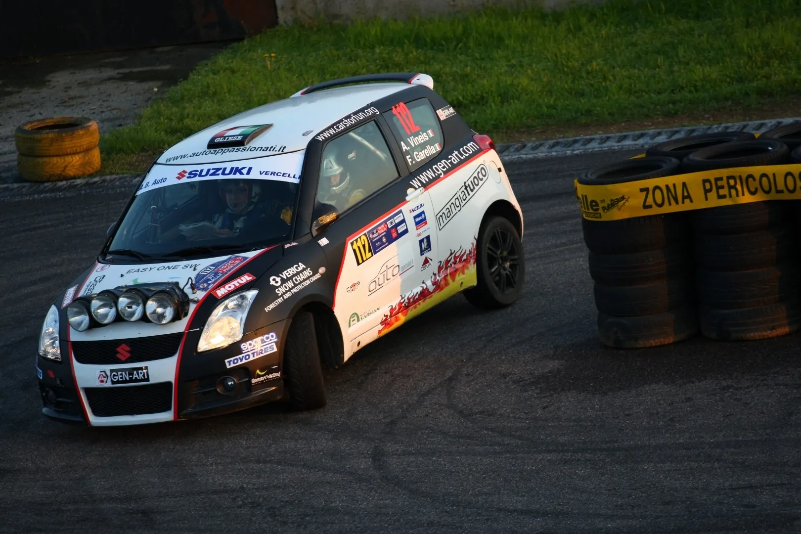 a8d0dd35ac3aeaea0c447d40f598ed01