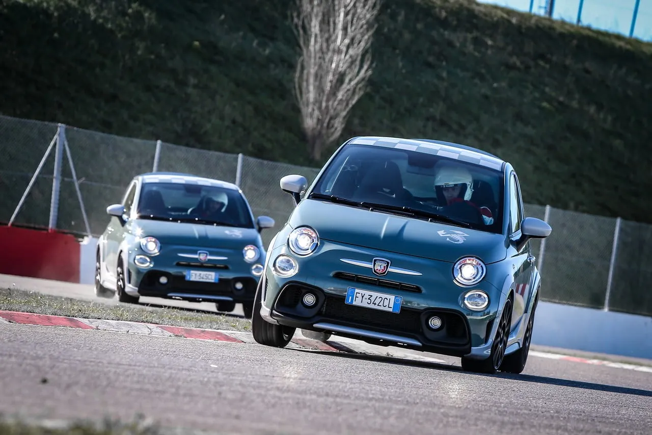 abarth 695 70 anniversario 4