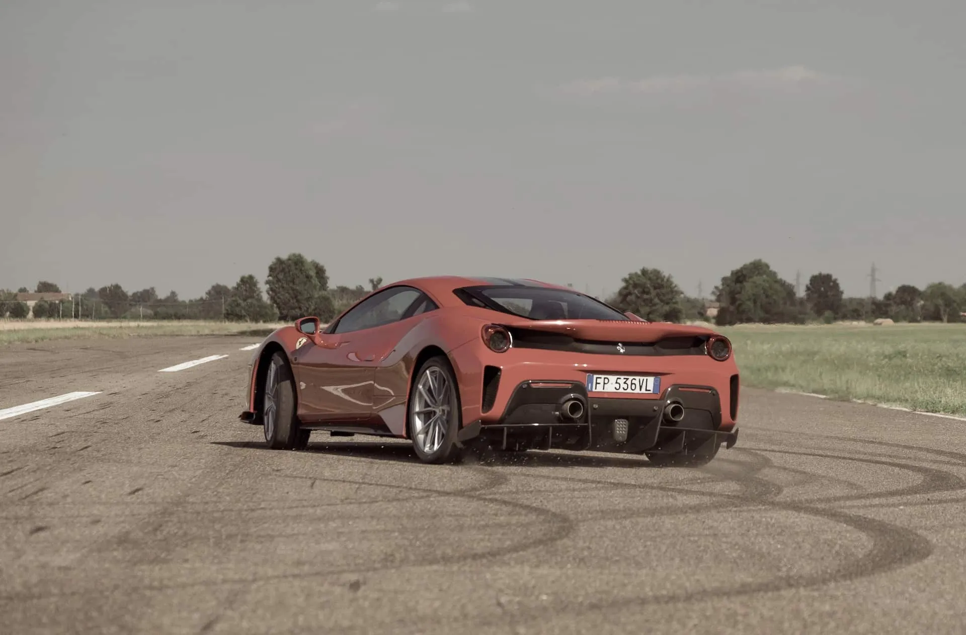 addio auto benzina diesel 2035 ferrari 488 pista 4 3