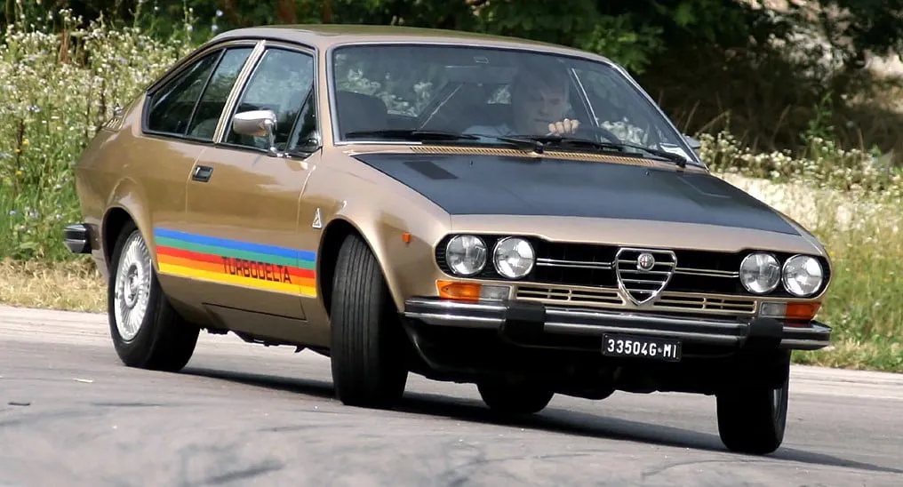 alfa romeo alfetta gtv 2000 turbodelta