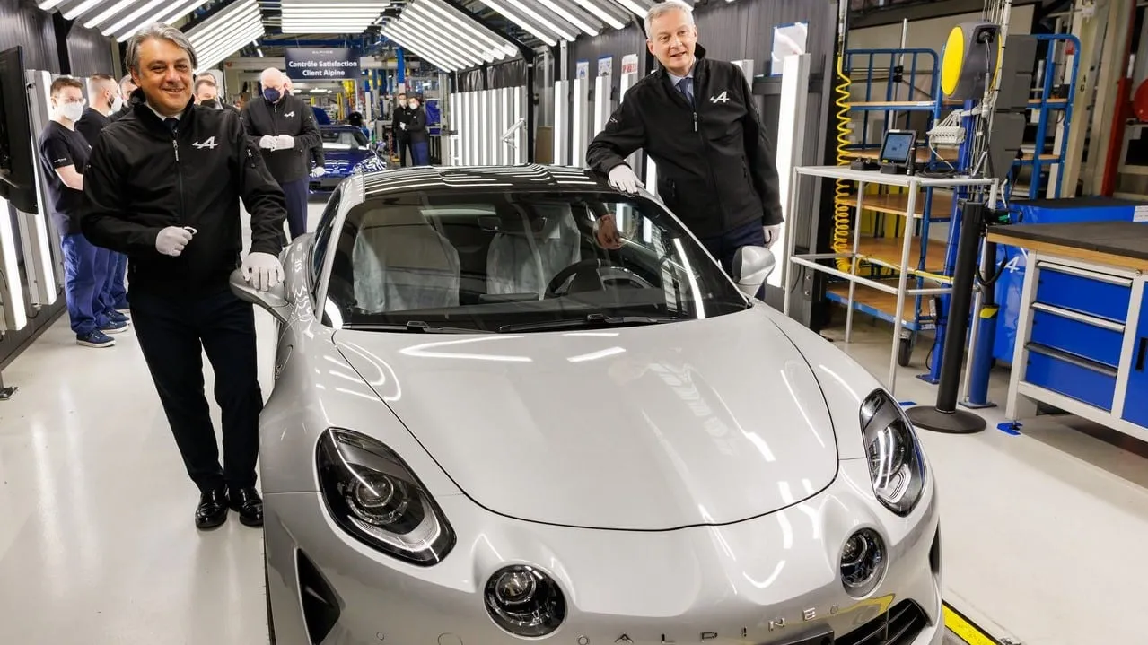 alpine announces dieppe based production for its new gt x over