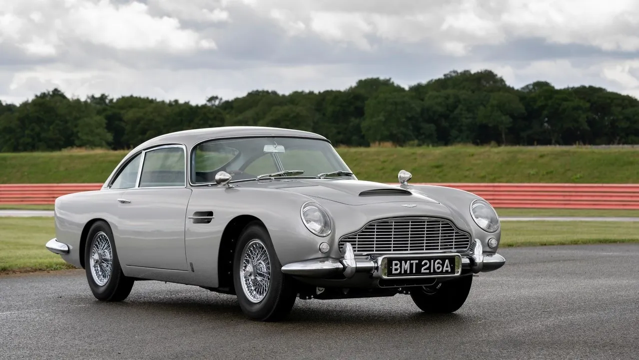 aston martin db5 goldfinger continuation 05 1