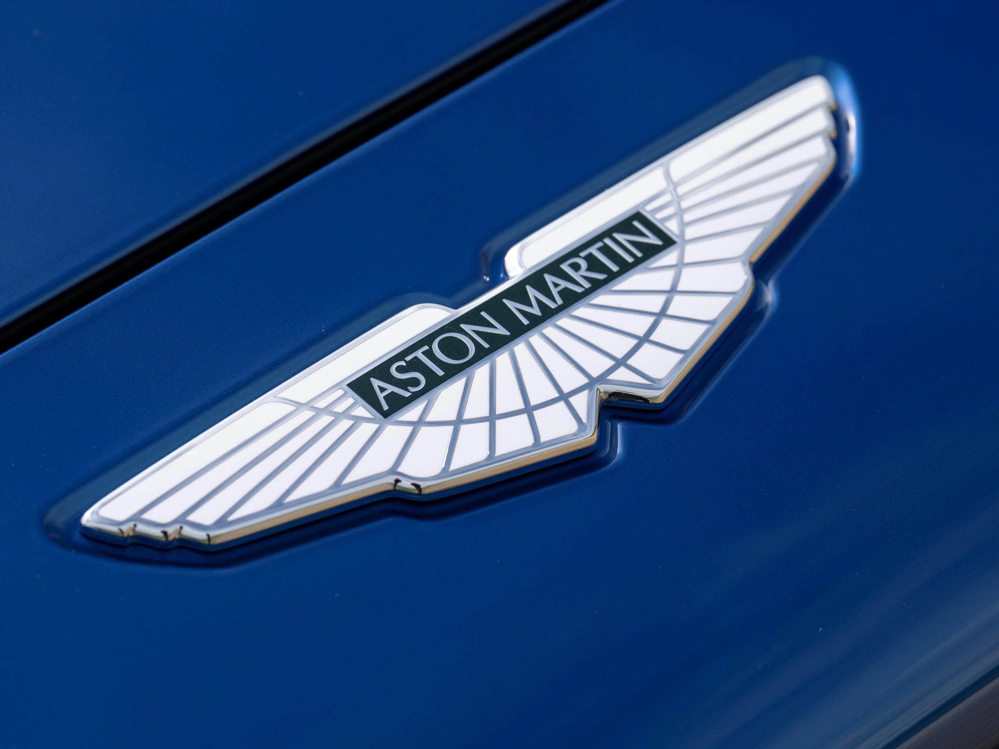 aston martin dbx 707 amv 8 a photo max earey 053