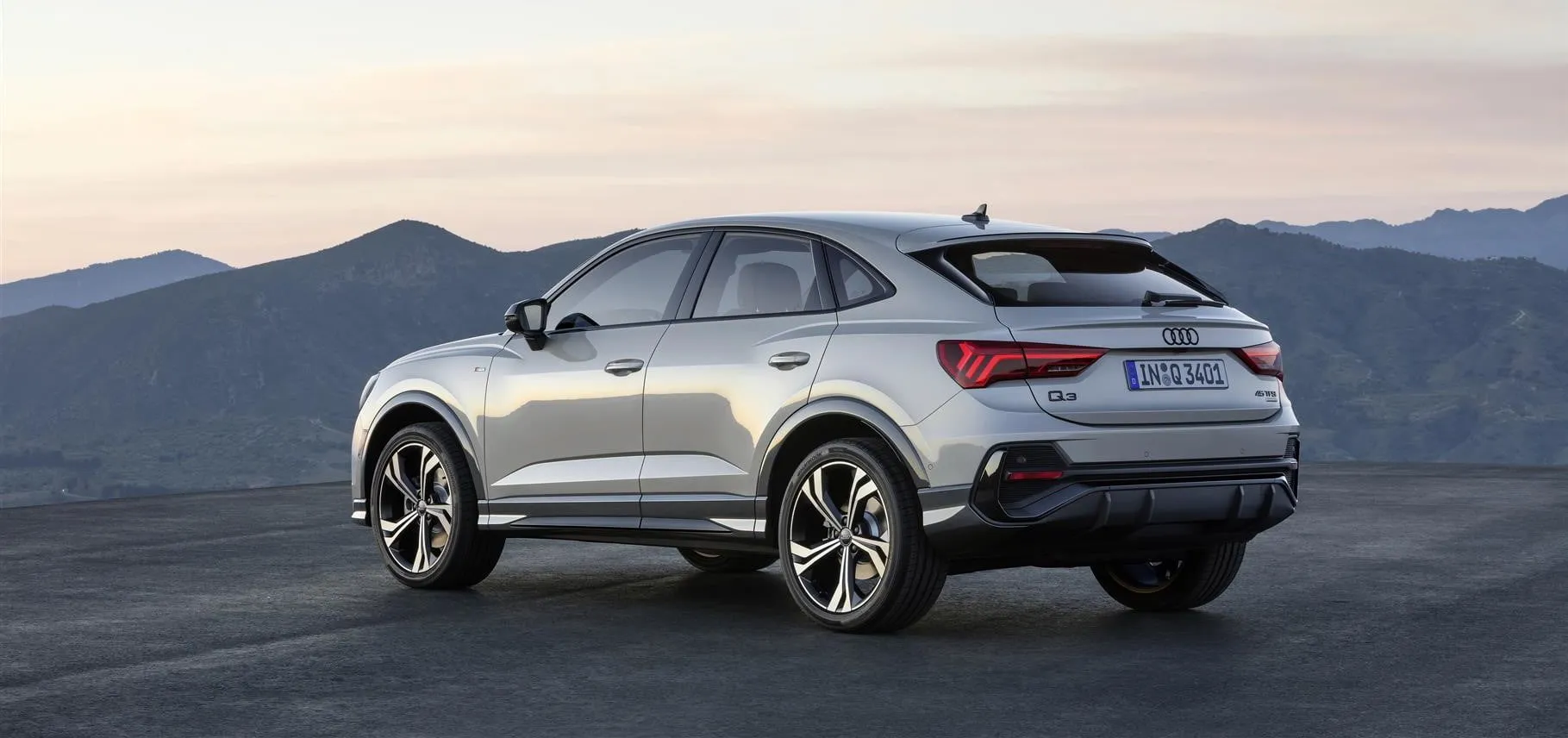 audi q3 sportback posteriore