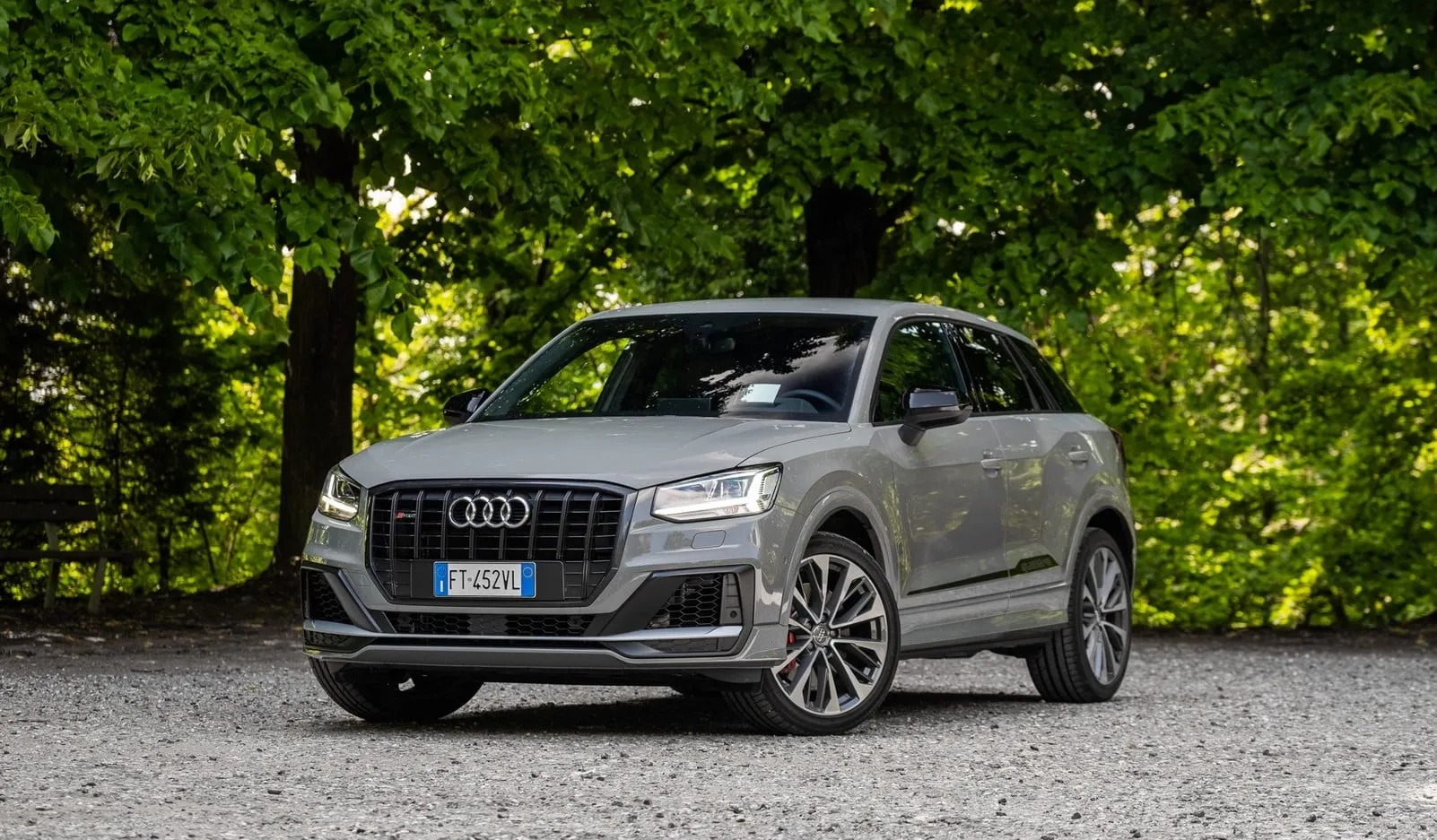 audi sq2 2019 grigio quantum 1