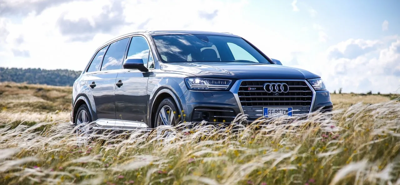 audi sq7 copertina