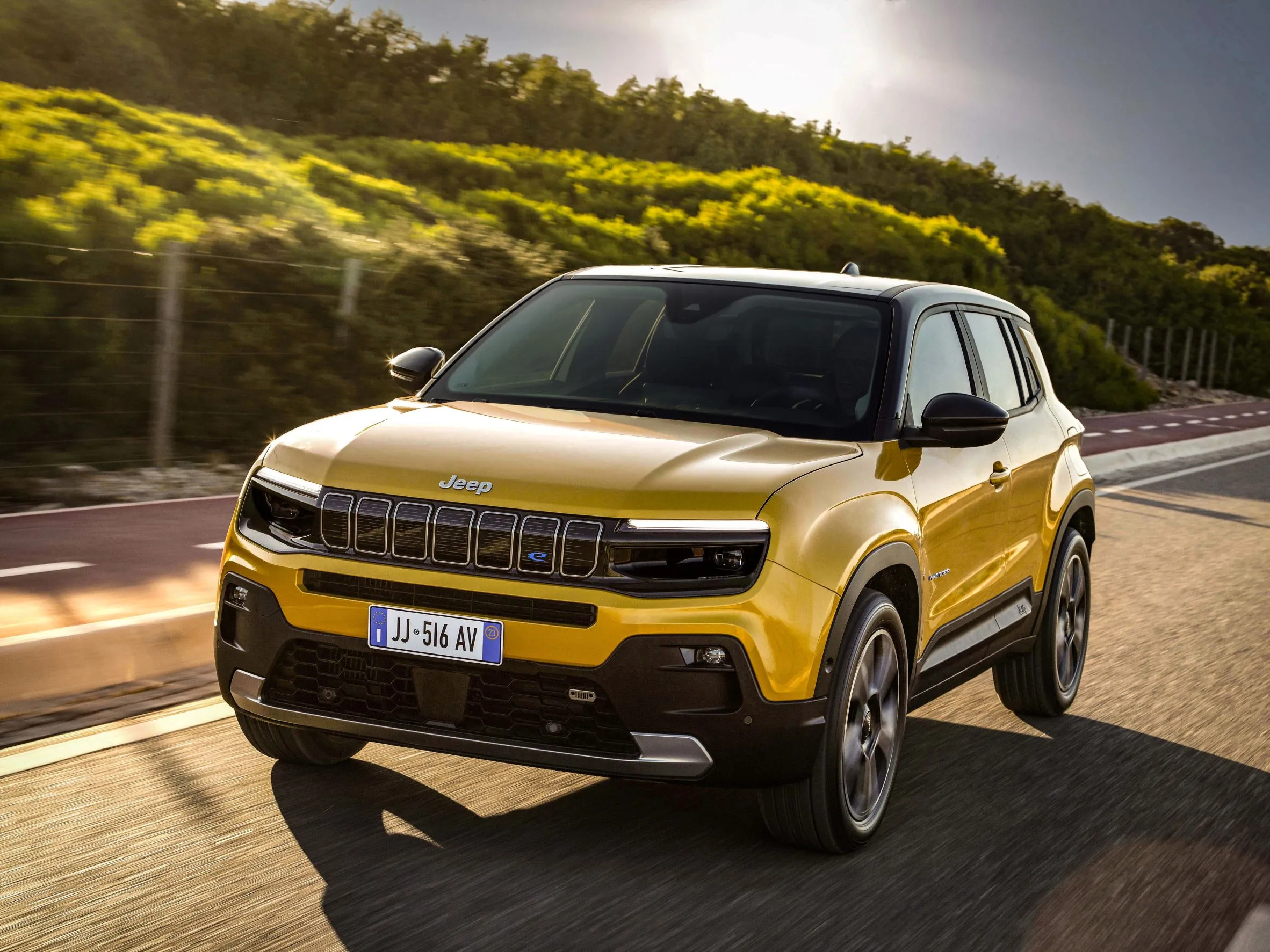 auto dellanno 2023 jeep avenger