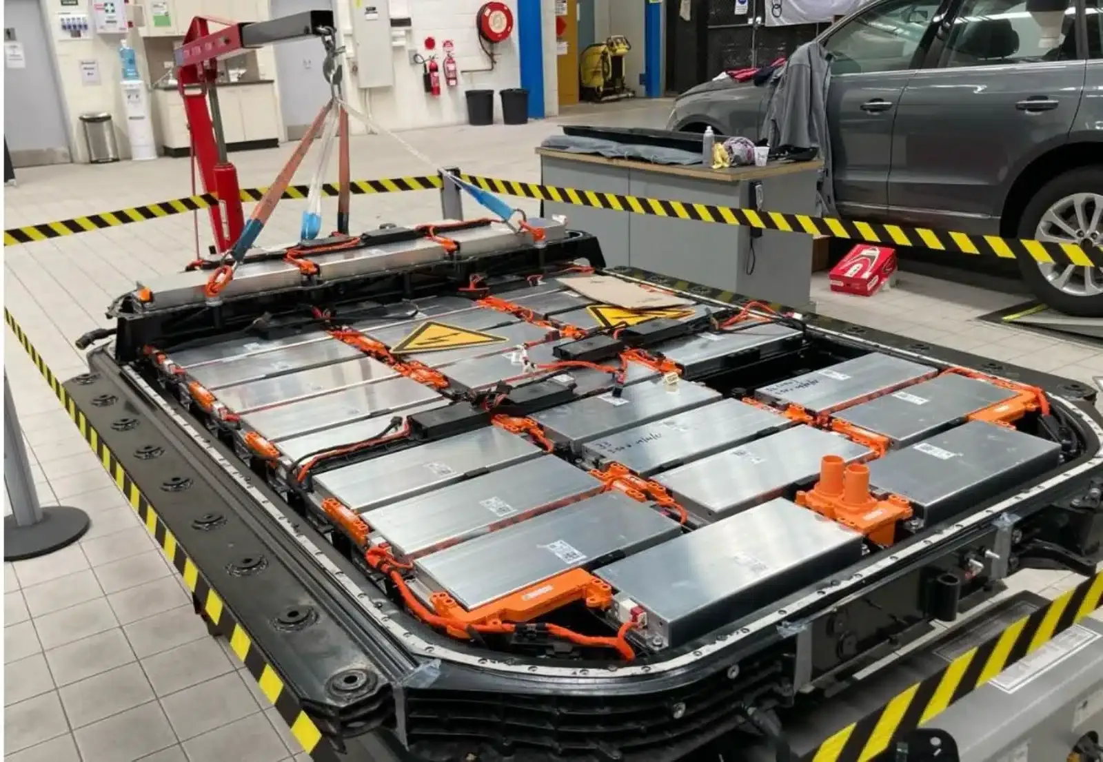 batteria auto elettrica