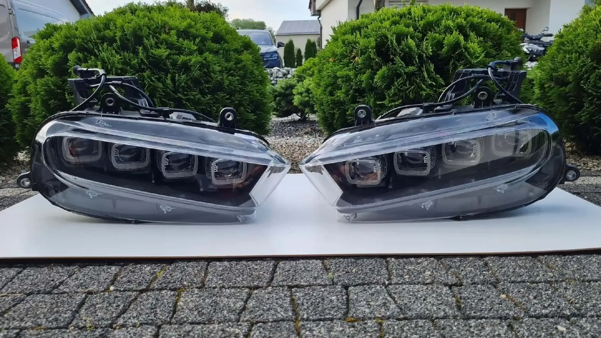 bugatti chiron headlights