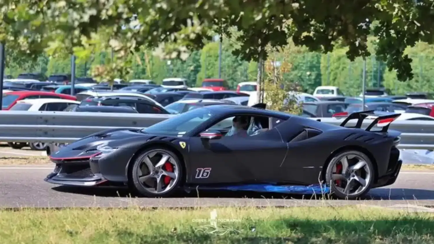 charles leclerc appena comprato 4a ferrari soli 7 mesi pagata 7 giorni v4 732632 1280x720 1