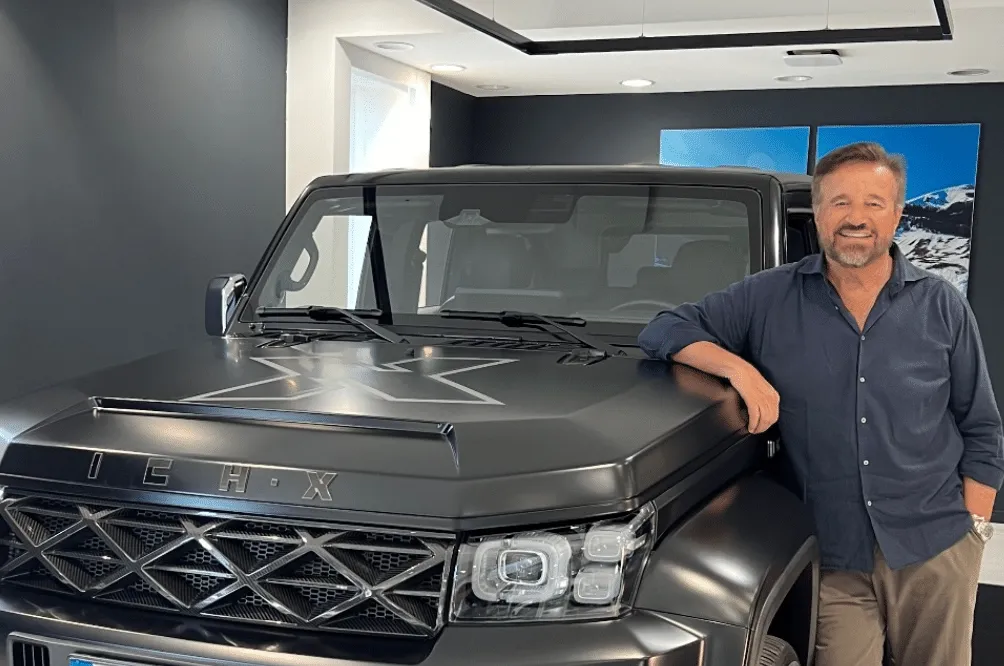 christian de sica auto italo cinese fuoristrada ich x 1