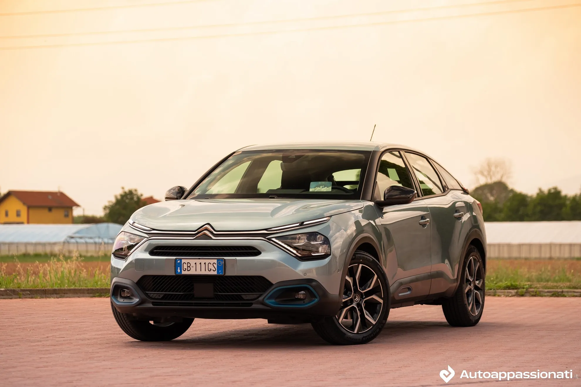 citroen e c4 prova su strada