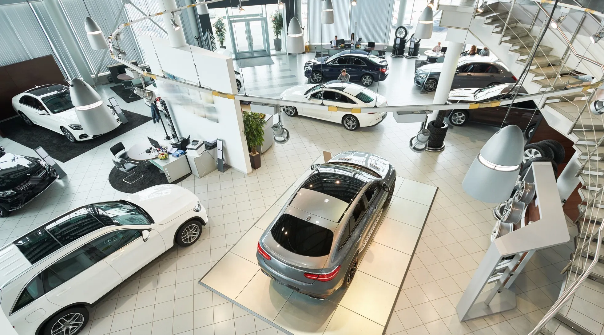 concessionaria auto riapertura