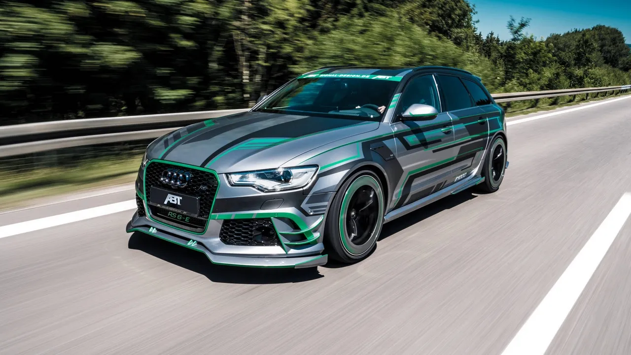 csm abt rs6 e concept fahrend 5 8751e1b5d8