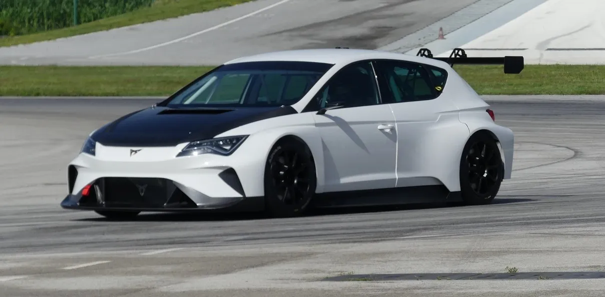 cupra battery test 003 hq