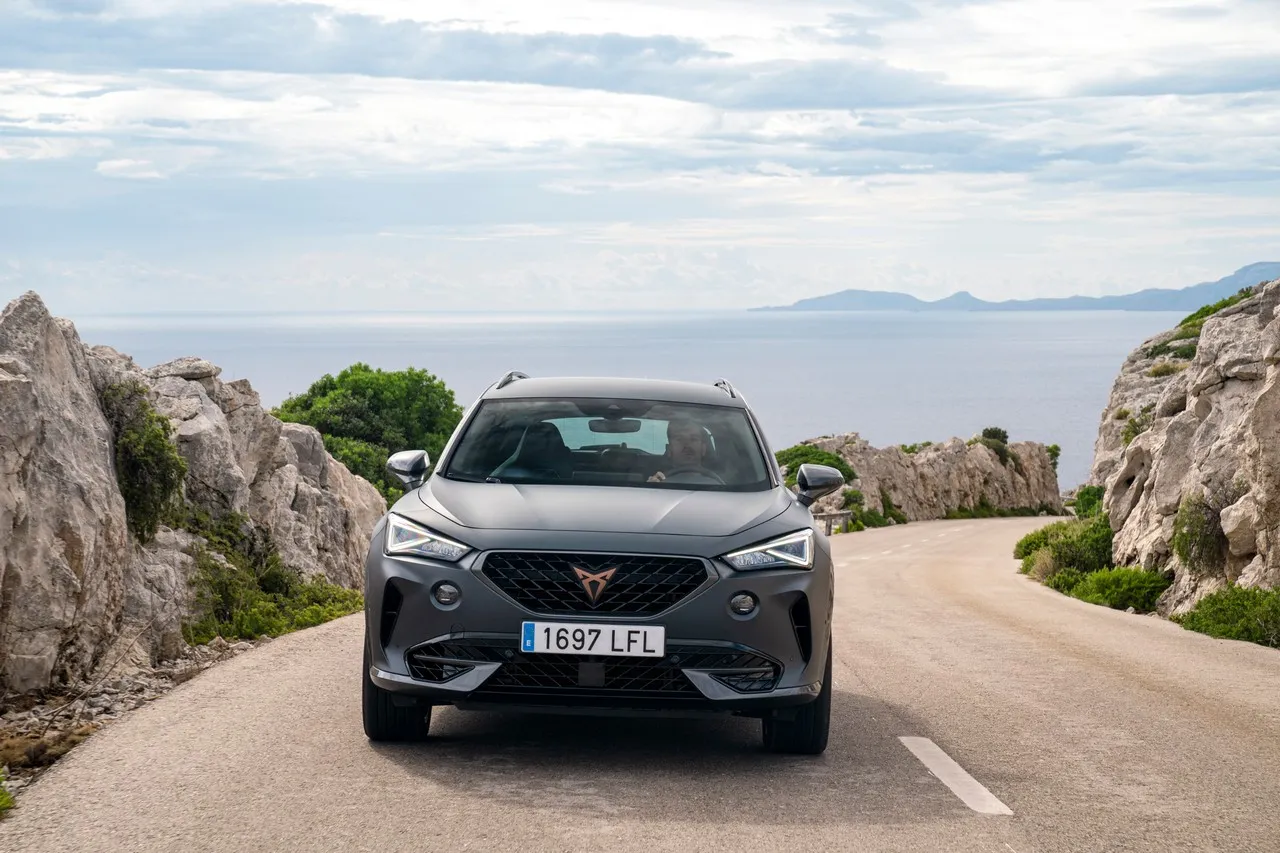 cupra formentor dynamic 44 hq