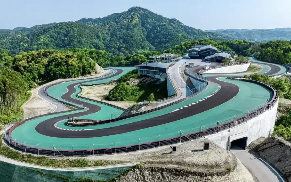custom japanese racetrack magarigawa club