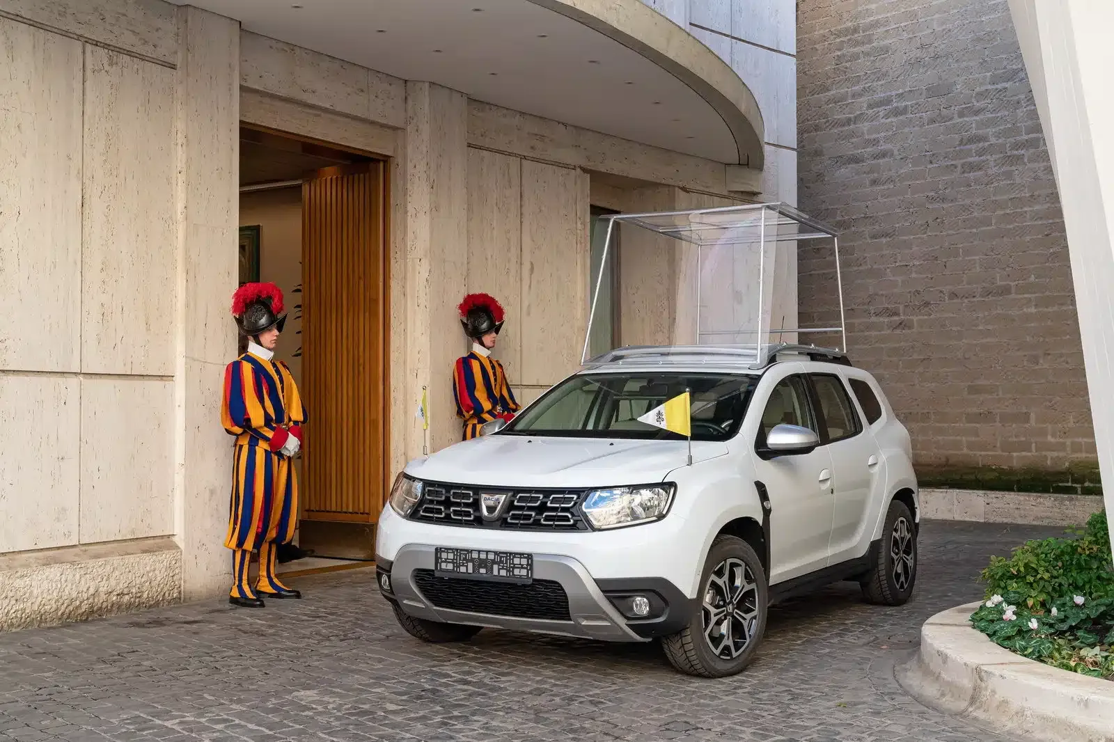 dacia duster papa francesco 9