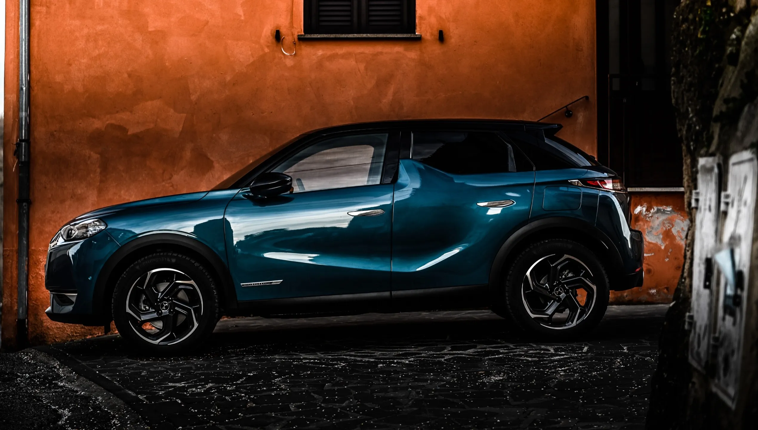 ds 3 crossback eleganza e dinamismo urbano 4