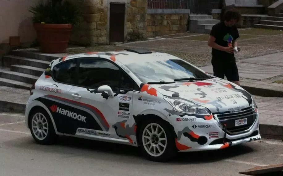 f8c966a1ee564673d1a5c77640d47c8b